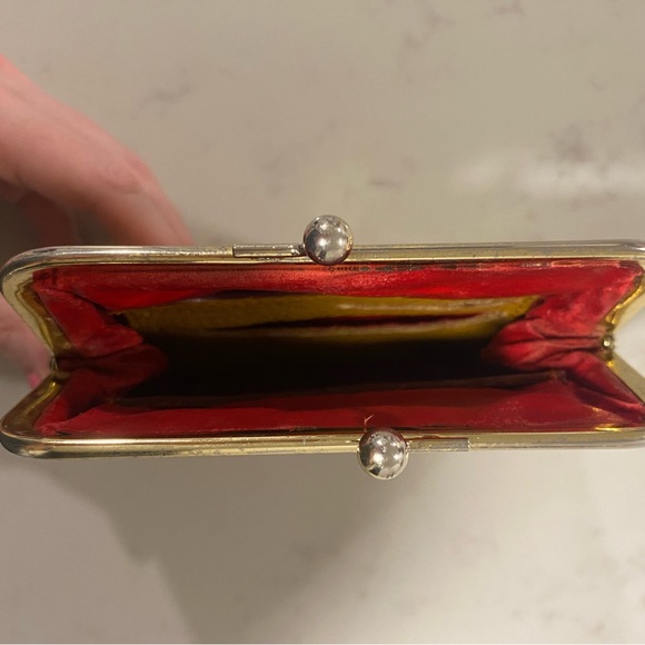 Dooney & Bourke - Camel/ Mustard Leather Coin Purse with Kiss-Lock Closure - Picture 11 of 13